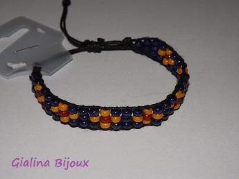 Bracelet fantaisie en bois violet